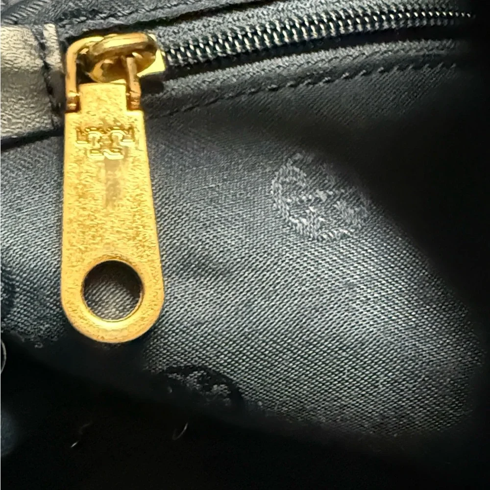 Tory Burch Navy Blue Tote - Picture 16 of 16